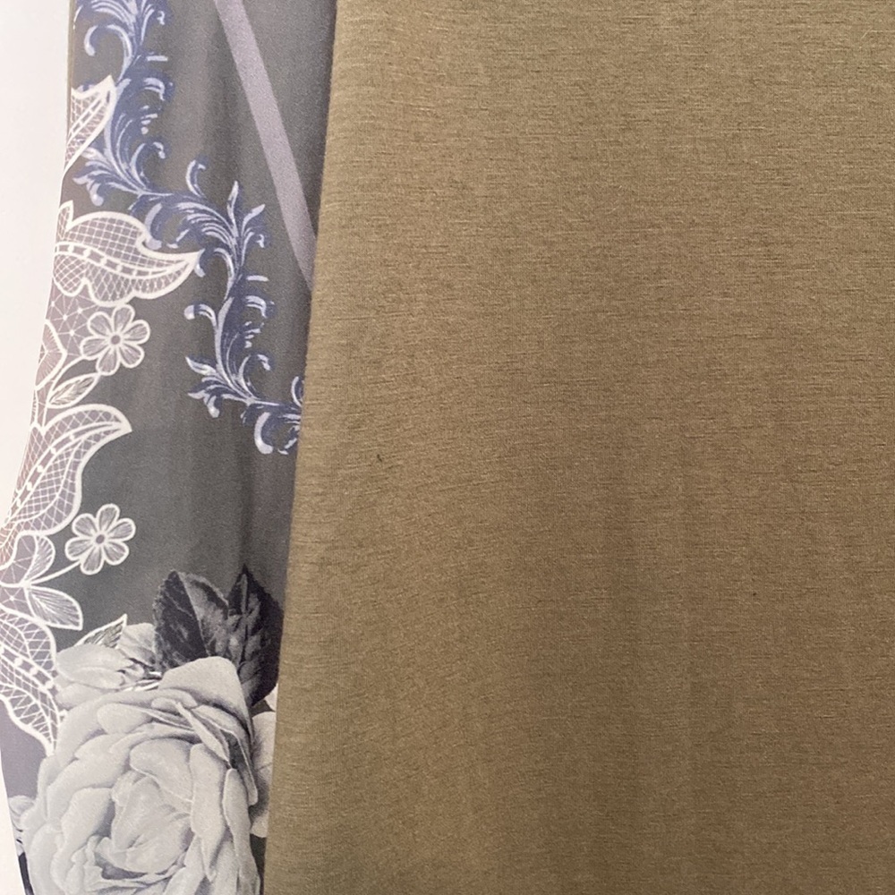 DG2 by Diane Gilman green multimedia long sleeve asymetrical scarf print blouse - Picture 5 of 5
